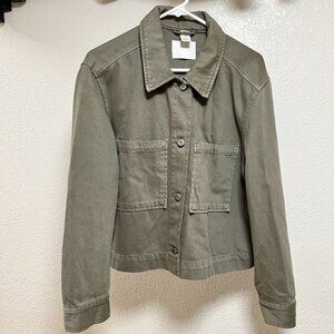 H&M Green Utility Jacket Versatile and Stylish
